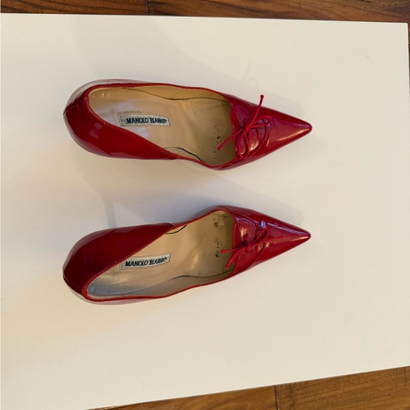 Manolo Blahnik Vibrant Red Heels - Picture 8 of 10